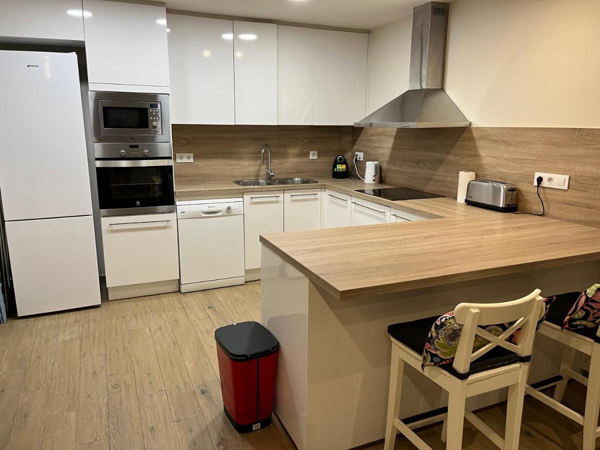 Apartamento En La Playa. Free Parking. Free Wifi L' Escala Екстериор снимка